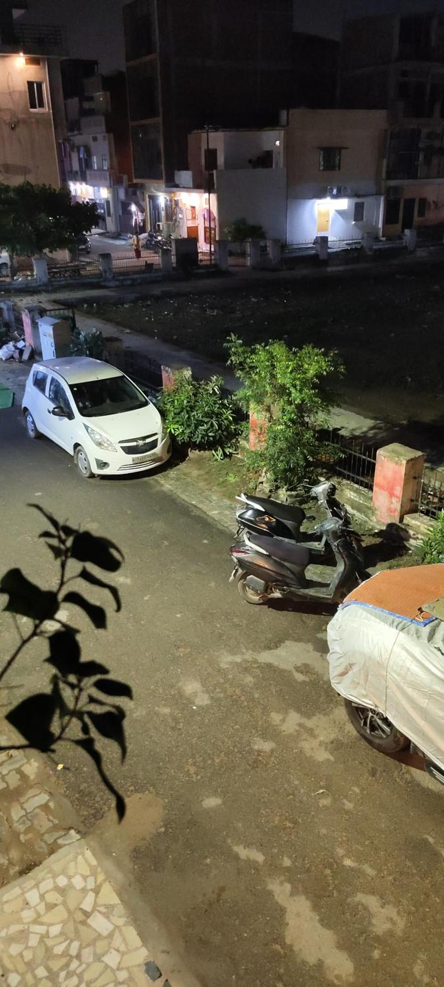 Hotel Raju Homestay Ayodhya 150 Meters From Shree Ram Janmbhoomi Temple 200 Meters From Ayodhya Dham Railway Station Esterno foto