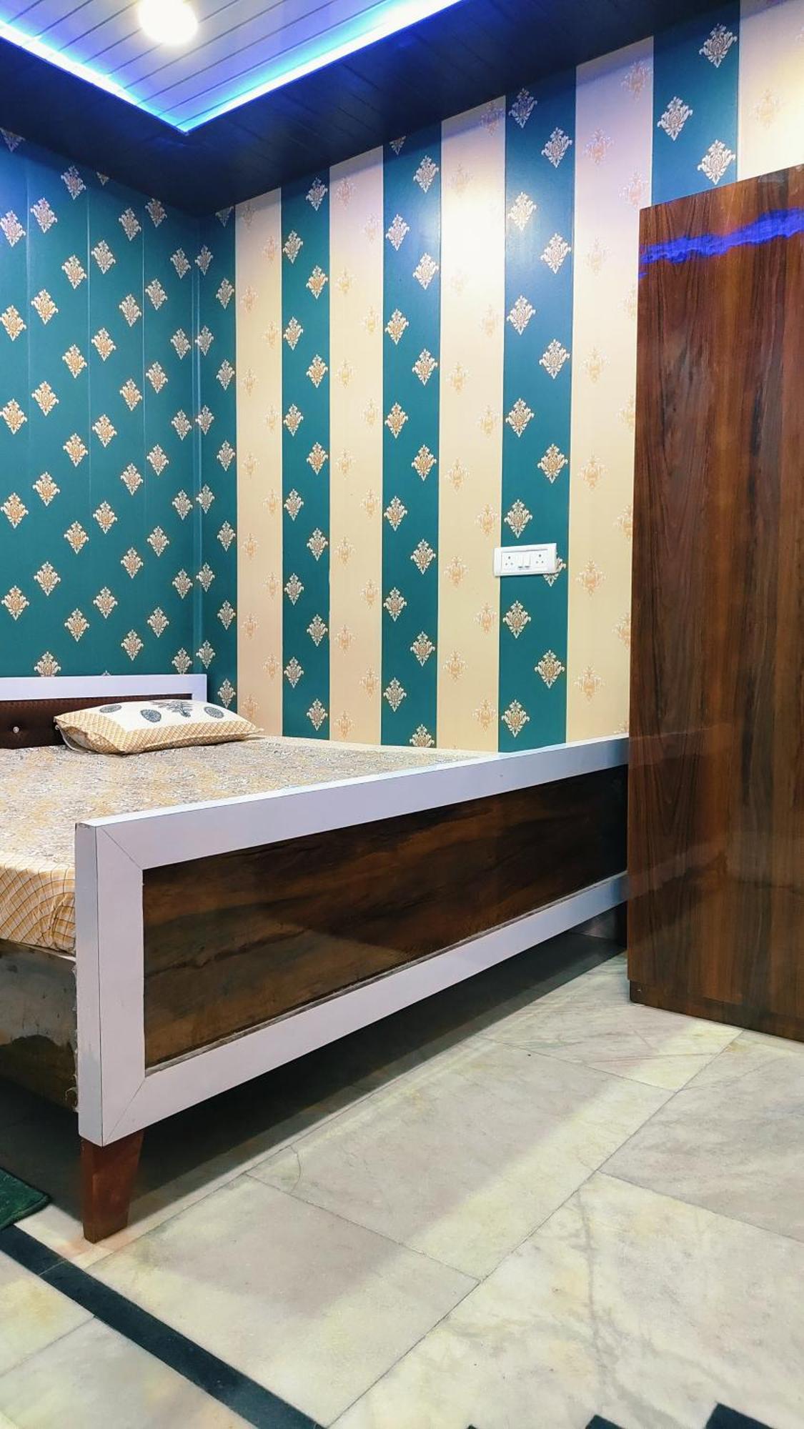 Hotel Raju Homestay Ayodhya 150 Meters From Shree Ram Janmbhoomi Temple 200 Meters From Ayodhya Dham Railway Station Esterno foto